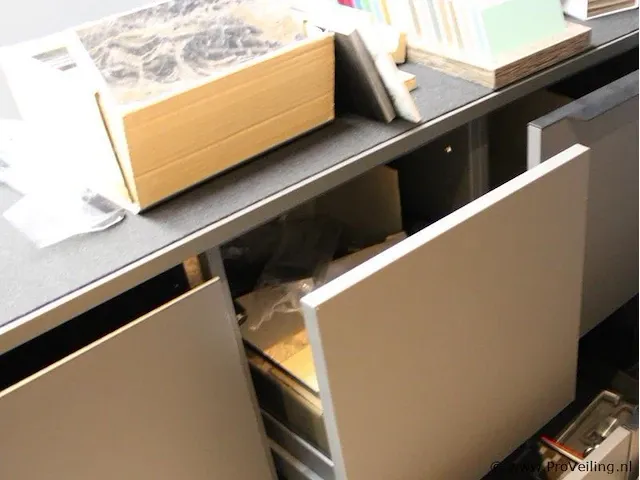 Demonstratiemeubel - afbeelding 3 van  15