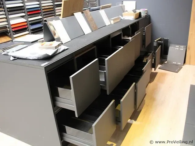 Demonstratiemeubel - afbeelding 5 van  15