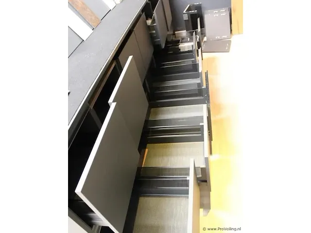 Demonstratiemeubel - afbeelding 6 van  15