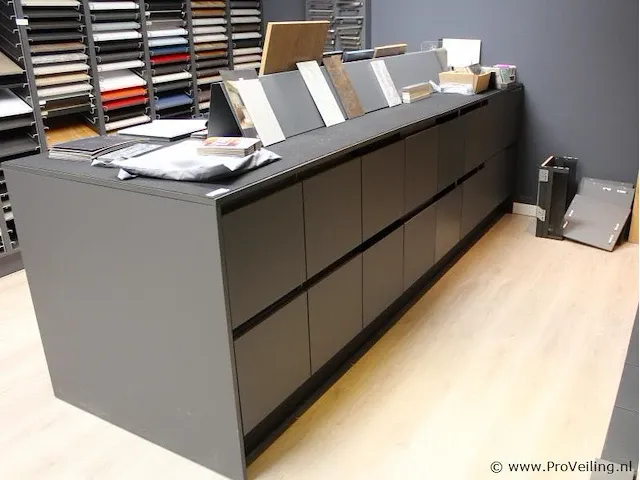 Demonstratiemeubel - afbeelding 1 van  15