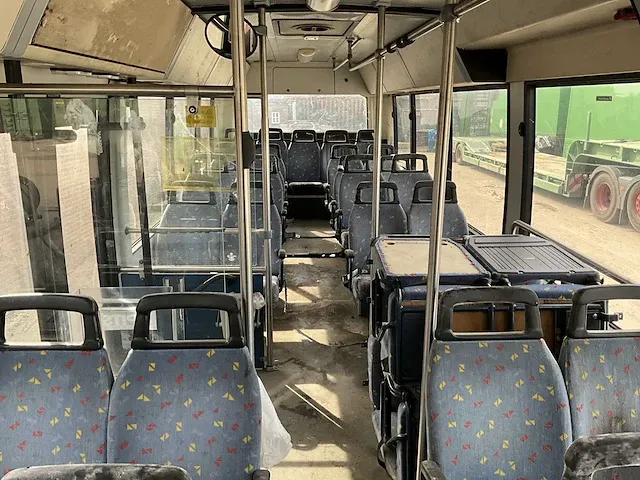 Den oudsten b95 personenbus - afbeelding 4 van  16