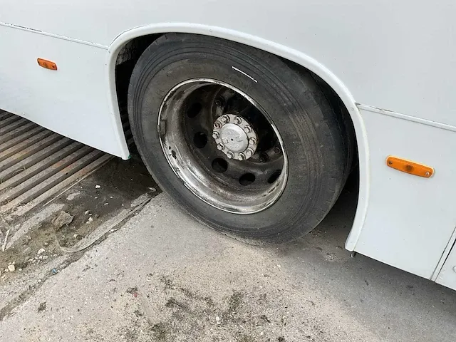 Den oudsten b95 personenbus - afbeelding 15 van  16
