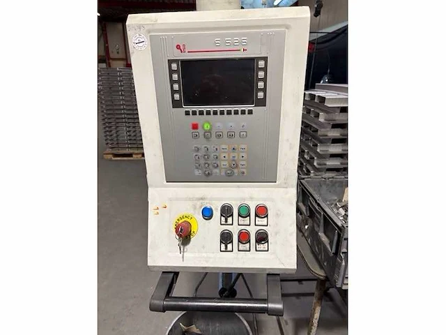 Dener - 2011 - dmmh cnc 41 06 - cnc guillotineschaar - afbeelding 5 van  6