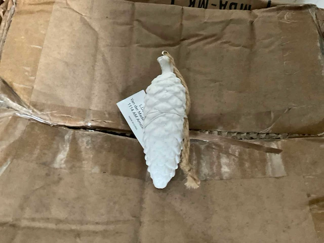 Dennenappel hangdecoratie (125x) - afbeelding 2 van  5