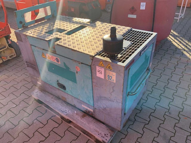 Denyo dlw 400esew dc lasaggregaat / ac stroomaggregaat aanhangwagen - afbeelding 8 van  13