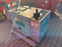 Denyo dlw 400esew dc lasaggregaat / ac stroomaggregaat aanhangwagen - afbeelding 8 van  13