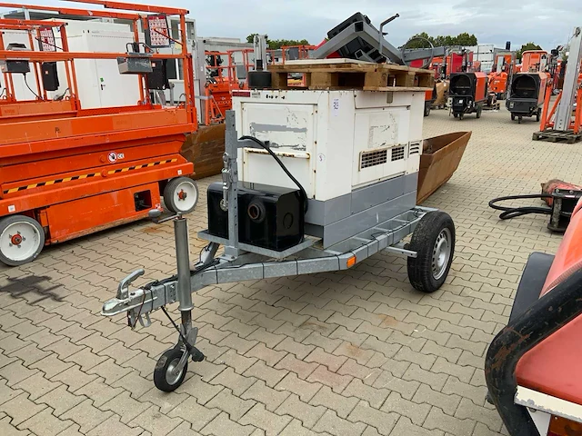 Denyo dlw-400esew dc lasaggregaat / ac stroomaggregaat aanhangwagen - afbeelding 1 van  7