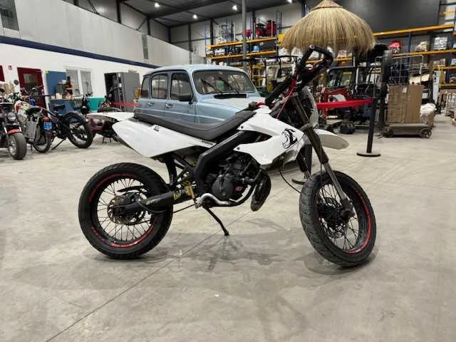 Derbi - bromfiets - senda-r - brommer - afbeelding 3 van  12