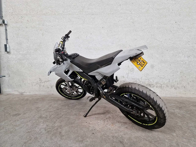 Derbi - bromfiets - senda-sm - 2t 45km uitvoering d838lr - afbeelding 5 van  8