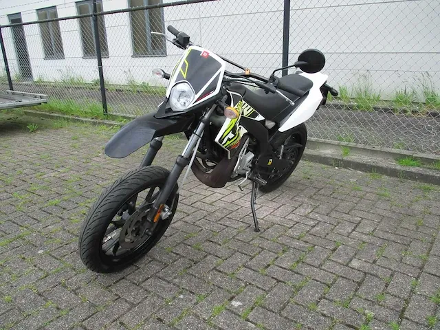 Derbi - bromfiets - senda xtreme 50 r - 2 tact - brommer - afbeelding 5 van  12