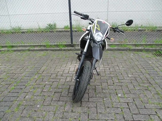 Derbi - bromfiets - senda xtreme 50 r - 2 tact - brommer - afbeelding 6 van  12