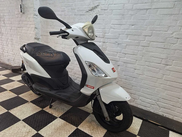 Derbi boulevard 45 km bromscooter 2takt - afbeelding 6 van  7