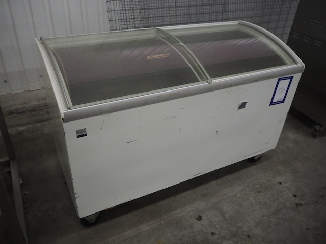 Derby - afbeelding 1 van  6