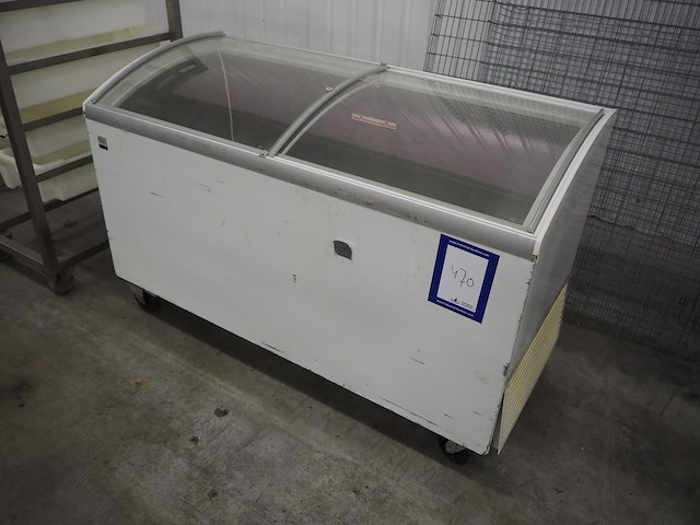 Derby - afbeelding 2 van  6