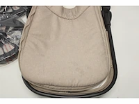 Deryan evy v2 duo kinderwagen uitbreidbaar inclusief reiswieg nougat - afbeelding 4 van  4