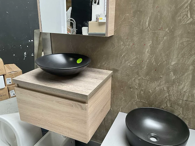 Design badmeubelset 60 cm met spiegelkast en waskom - afbeelding 3 van  4