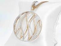 Design bi-colour gouden collier met groot uitgevoerde hanger en natuurlijke diamanten - afbeelding 3 van  7