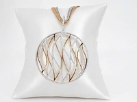 Design bi-colour gouden collier met groot uitgevoerde hanger en natuurlijke diamanten - afbeelding 6 van  7