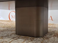 Design bijzettafel classicon, by guilherme torres, bow side table - afbeelding 5 van  6