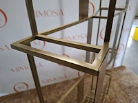 Design boekenkast baxter, design by draga & aurel, rafiki brass wall case - afbeelding 5 van  9