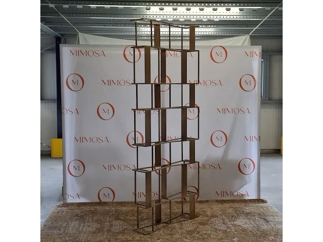 Design boekenkast baxter, design by draga & aurel, rafiki brass wall case - afbeelding 7 van  9