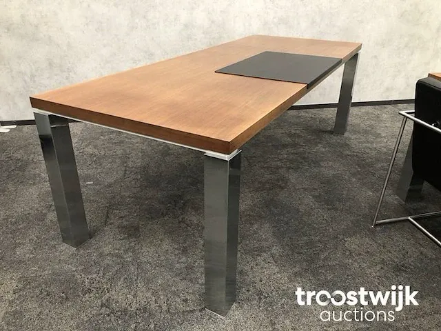 Design directiekamer set - afbeelding 23 van  28