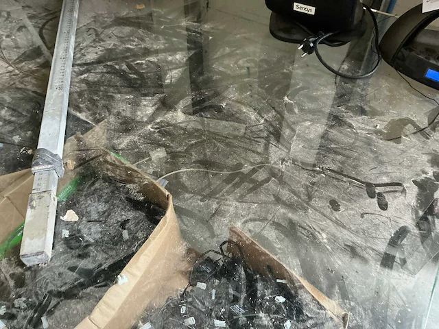 Design eetkamertafel met salontafel - afbeelding 4 van  5