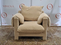 Design fauteuil lemon , la plume armchair, fabtic dedar belsuede - afbeelding 1 van  9