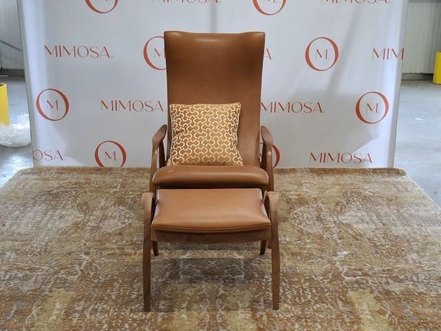 Design fauteuil met voetenstool carl hansen & son, fh 429 signature, fh 430 footstool, walnoot olie - afbeelding 1 van  10