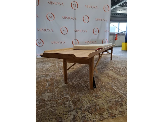 Design houten bank met kussen house of finn juhl, cocktail bench, fj-5151, oak dark oil, bouwjaar 2023 - afbeelding 2 van  8