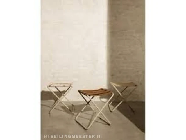 Design kruk ferm living, desert stool, cashmere/sand - afbeelding 2 van  3