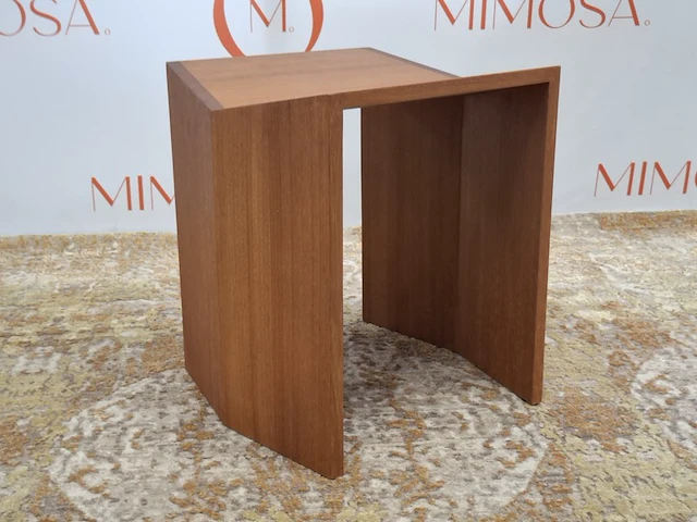 Design krukje , leonard kadid, lemon, athens iroko wood - afbeelding 1 van  7