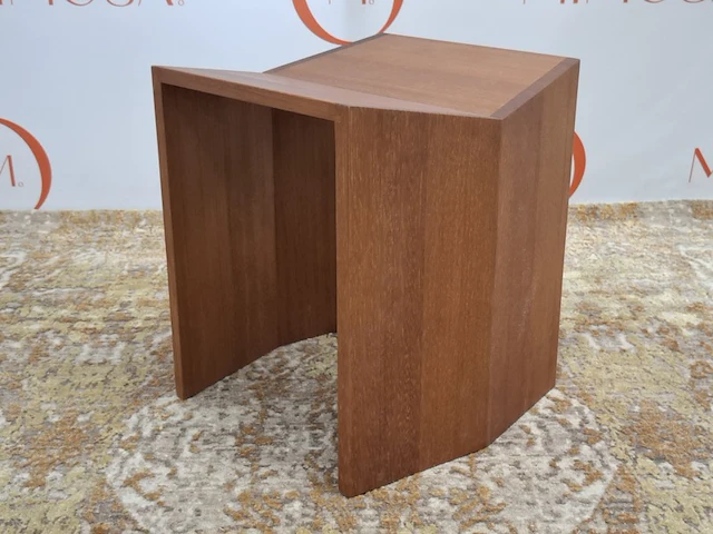 Design krukje , leonard kadid, lemon, athens iroko wood - afbeelding 3 van  7