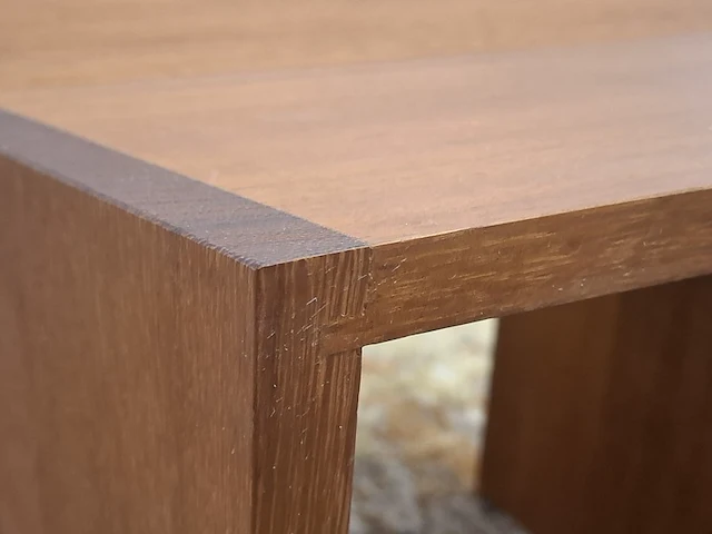 Design krukje , leonard kadid, lemon, athens iroko wood - afbeelding 5 van  7