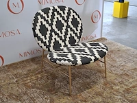 Design loungestoel, tacchini , kelly, zwart wit gestoffeerd, goudkleurige poten - afbeelding 3 van  10