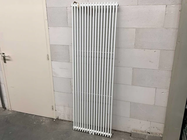 Design radiator wit 49x182 cm (2x) - afbeelding 1 van  5