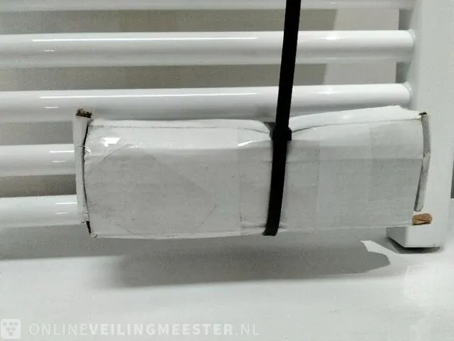 Design radiator wit - afbeelding 2 van  2