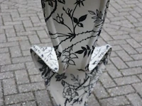 Design stoel met bloemmotief - afbeelding 3 van  3