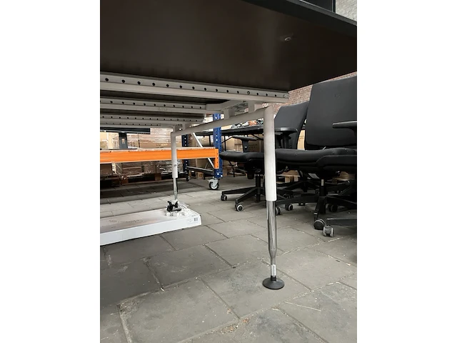 Design tafel, bureau 180x180 cm vitra - afbeelding 3 van  5