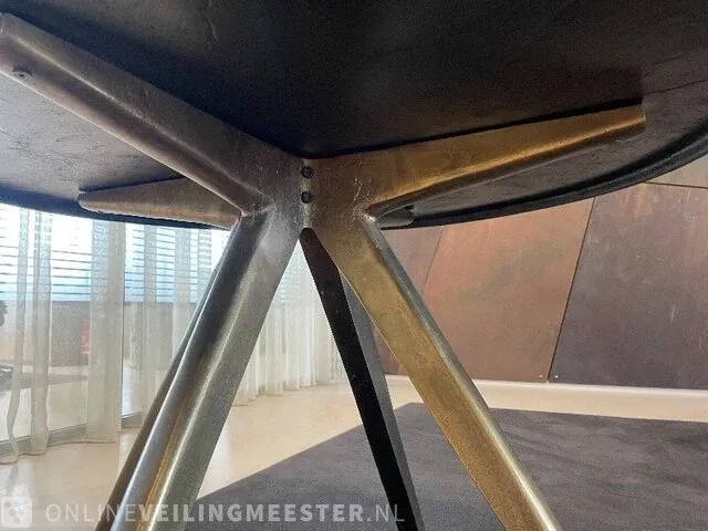 Design tafel, goud - afbeelding 5 van  5