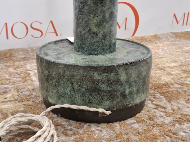 Design tafellamp franka van de ven, licht groen - afbeelding 2 van  8