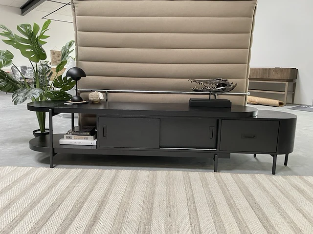 Design tv-meubel in zwart essen met uittrekbaar blad by italia, zwart - afbeelding 5 van  12