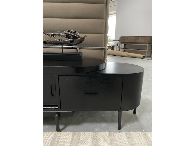 Design tv-meubel in zwart essen met uittrekbaar blad by italia, zwart - afbeelding 10 van  12