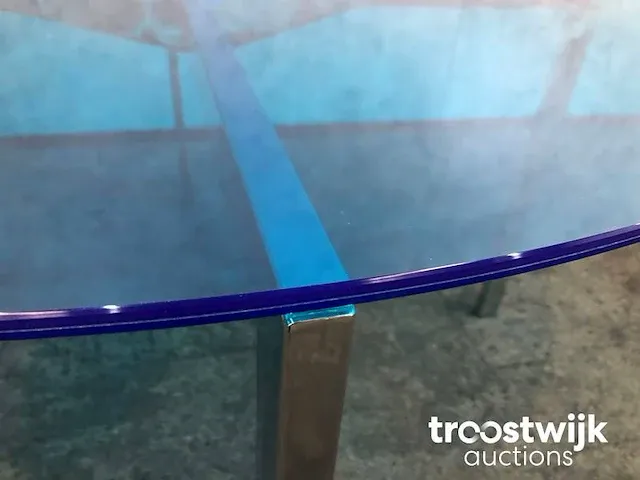 Design vergadertafel - blauw plexiglas - afbeelding 4 van  7