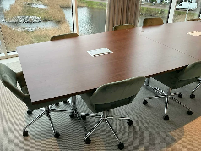Design vergadertafel met stoelen - afbeelding 2 van  8
