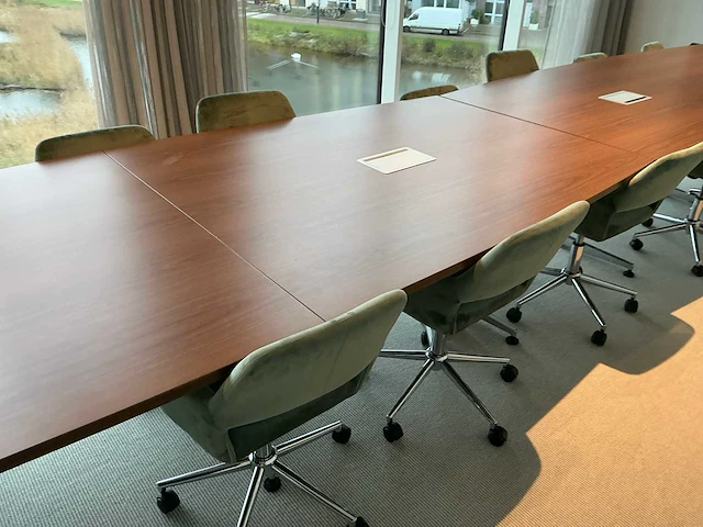 Design vergadertafel met stoelen - afbeelding 3 van  8