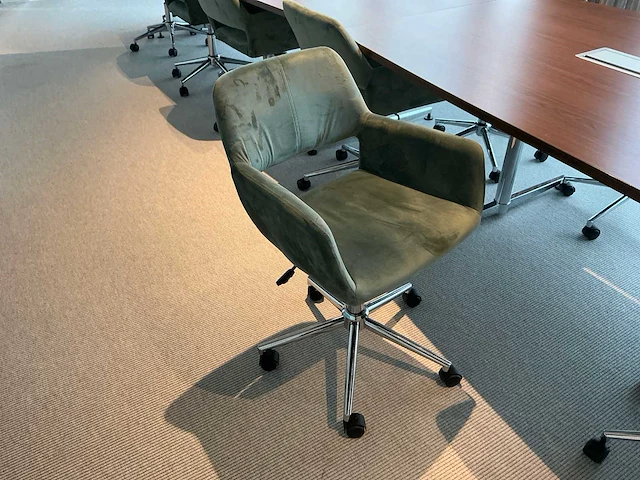 Design vergadertafel met stoelen - afbeelding 6 van  8