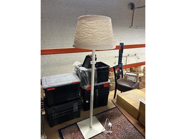 Design vloerlamp maretti, design by piet boon - afbeelding 1 van  6