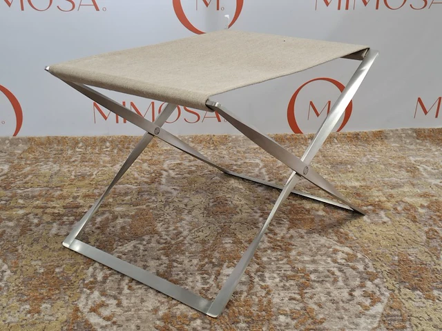 Design vouw krukje fritz hansen , pk91, bouwjaar 2024 - afbeelding 2 van  6