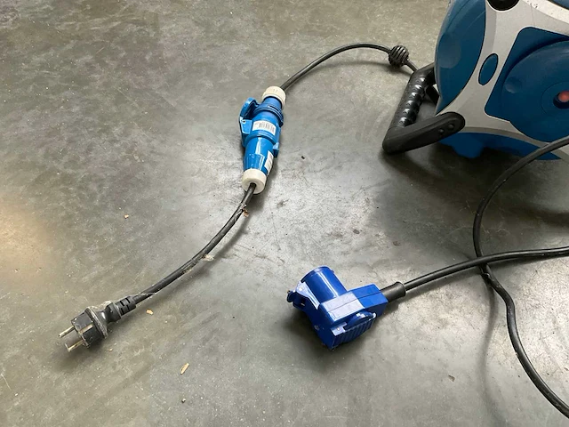Designcord cee verlengkabelhaspel en -snoeren - afbeelding 3 van  5